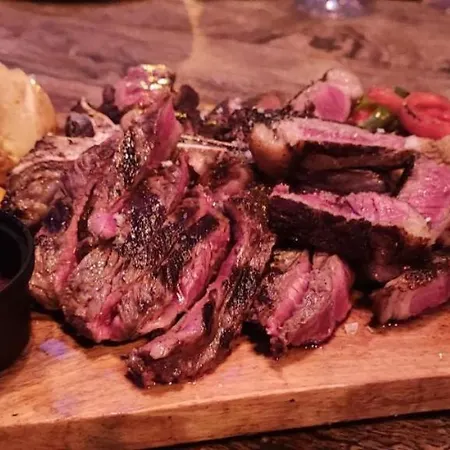 F7 - Edificio Mondrian World, Select - Servhouse *